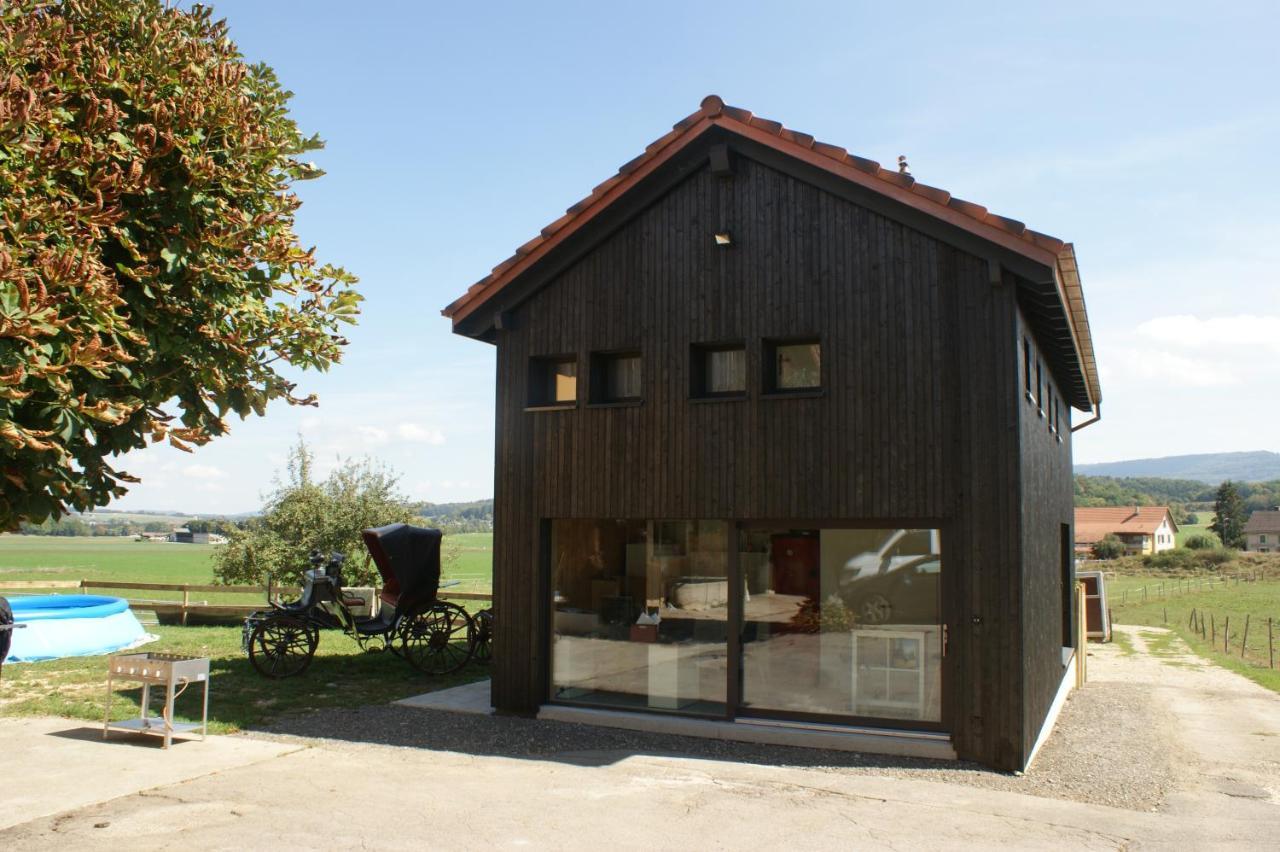 L'hôtât di loup Bed & Breakfast Courtedoux Ngoại thất bức ảnh
